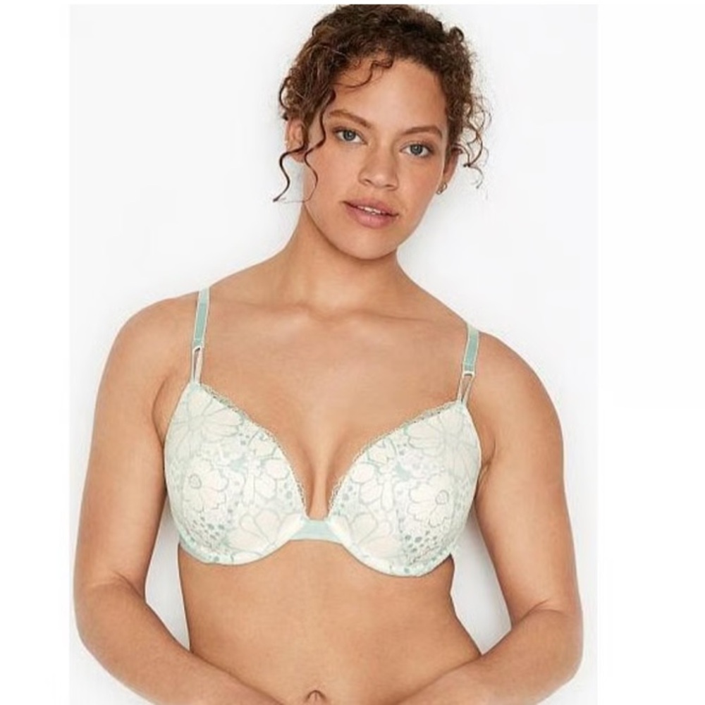 Victoria's Secret Aqua Crystal & Coconut White Sexy Tee Lace Push-Up Bra | 34A